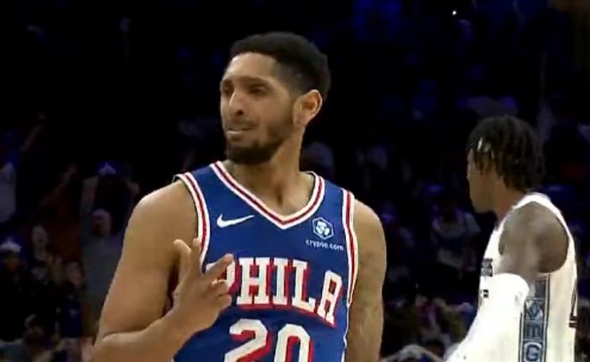 76人末节爆发逆转灰熊 赛季双杀终结2连败