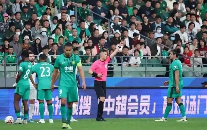 VAR沉默引争议：国安关键判罚暴露裁判系统不确